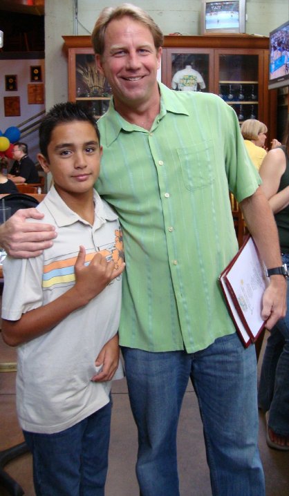 Derek Hoffmann and Makoa at the Hawaii premiere, Dole Cannery, Honolulu, 2010.